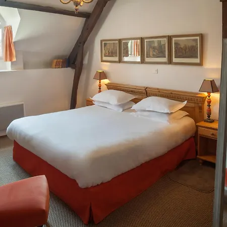 Logis La Ferme Du Hotel Wierre-Effroy