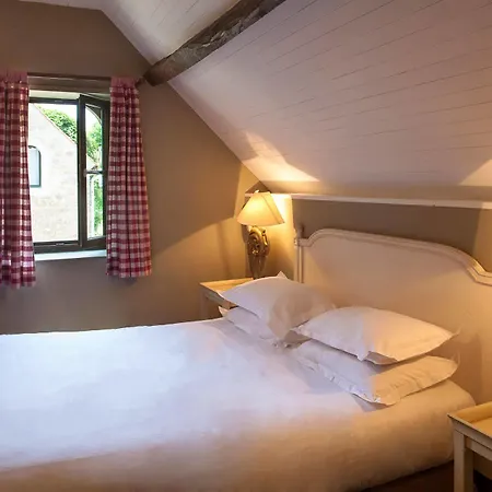 Logis La Ferme Du Hotel Wierre-Effroy