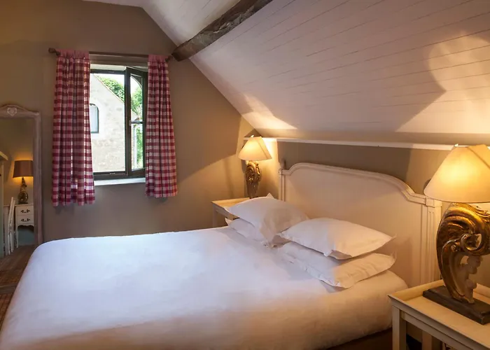 Logis La Ferme Du Hotel Wierre-Effroy